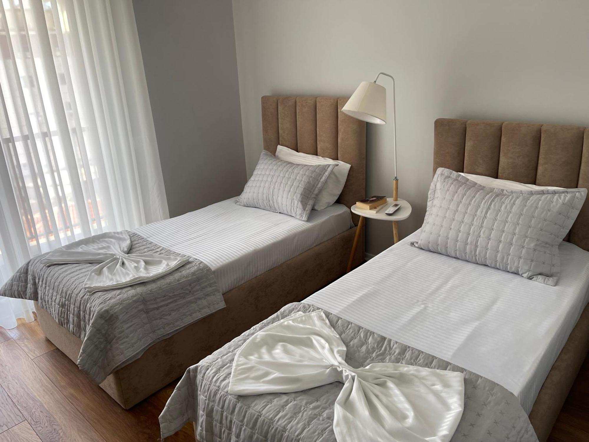 New Bazaar, Grand Apartment Tirana Eksteriør billede