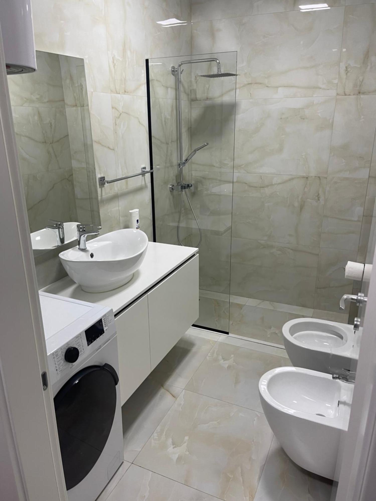 New Bazaar, Grand Apartment Tirana Eksteriør billede